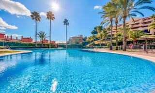 Ático de lujo listo para entrar a vivir con magníficas vistas al campo de golf y al mar Mediterráneo en venta en Benahavis - Marbella 69625 