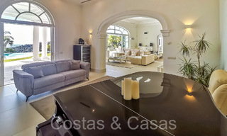 Villa clásica mediterránea con impresionantes vistas al mar en venta, en el exclusivo complejo La Zagaleta en Benahavis - Marbella 69742 