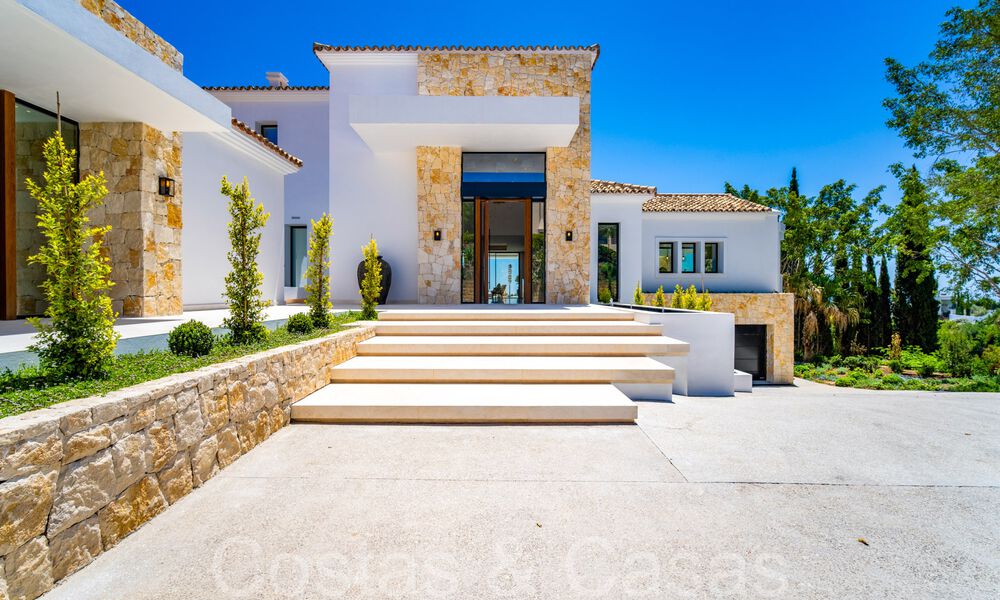 Villa de nueva construcción de estilo mediterráneo provenzal en venta en una urbanización cerrada en Marbella - Benahavis 69883