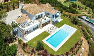 Villa de nueva construcción de estilo mediterráneo provenzal en venta en una urbanización cerrada en Marbella - Benahavis 69885 