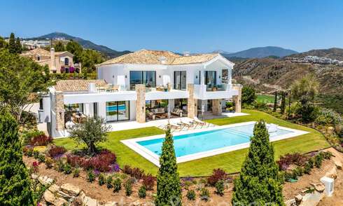 Villa de nueva construcción de estilo mediterráneo provenzal en venta en una urbanización cerrada en Marbella - Benahavis 69886