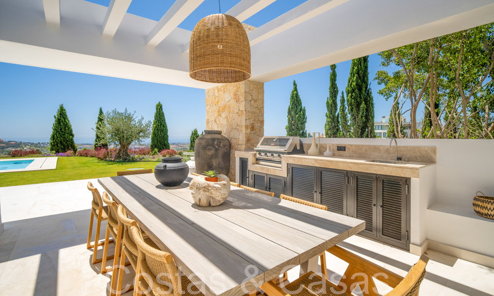 Villa de nueva construcción de estilo mediterráneo provenzal en venta en una urbanización cerrada en Marbella - Benahavis 69914