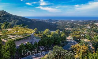 Villa arquitectónica de nueva construcción con vistas panorámicas al mar en venta, en una urbanización segura de Marbella - Benahavis 69796 