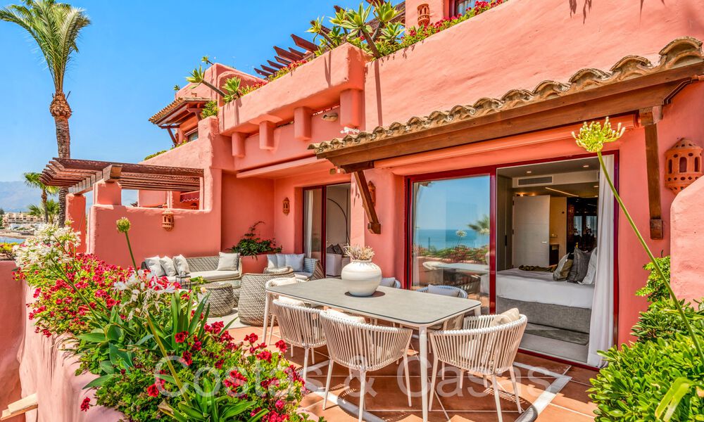 Sofisticado apartamento en primera línea de playa en venta en un exclusivo complejo en la Nueva Milla de Oro, Marbella - Estepona 69958