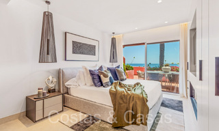 Sofisticado apartamento en primera línea de playa en venta en un exclusivo complejo en la Nueva Milla de Oro, Marbella - Estepona 69971 