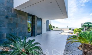 Villa de lujo lista para entrar a vivir con vistas panorámicas en venta en una comunidad cerrada de Benahavis - Marbella 70066 