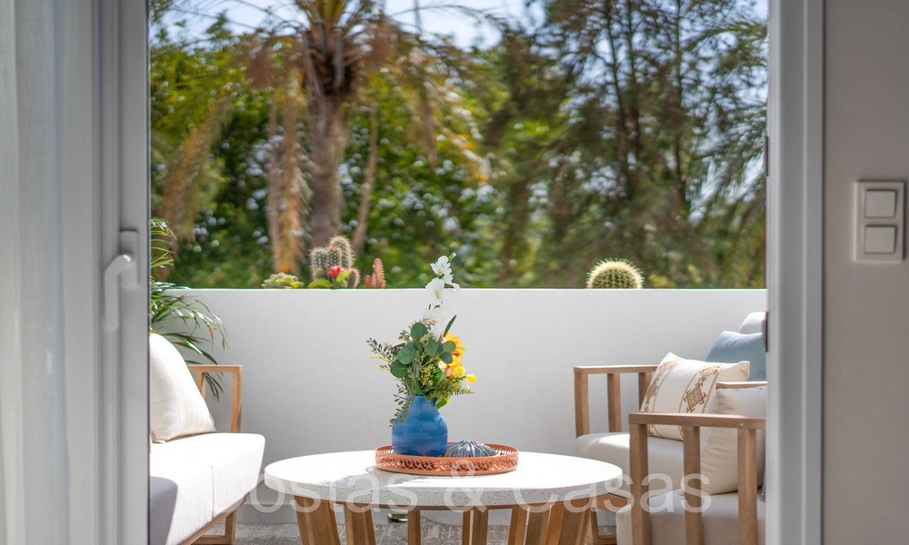 Apartamento lujosamente renovado con vistas al golf y al mar en venta, junto a un campo de golf de primer nivel en La Quinta, Benahavis - Marbella 69945