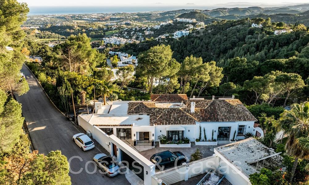 Villa de lujo de una planta en estilo mediterráneo contemporáneo en venta rodeada de naturaleza en El Madroñal, Benahavis - Marbella 70248