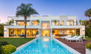 Villa de diseño galardonada con arquitectura moderna en venta a pocos pasos de la playa en el este de Marbella 70369 