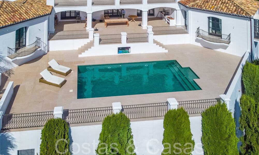 Sublime villa de lujo mediterránea con vistas panorámicas al mar en venta en El Madroñal, Marbella - Benahavis 70377