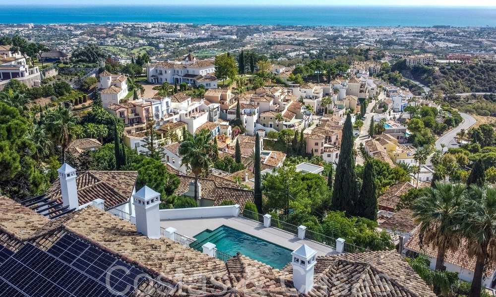 Sublime villa de lujo mediterránea con vistas panorámicas al mar en venta en El Madroñal, Marbella - Benahavis 70379