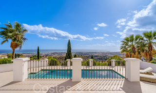 Sublime villa de lujo mediterránea con vistas panorámicas al mar en venta en El Madroñal, Marbella - Benahavis 70383 