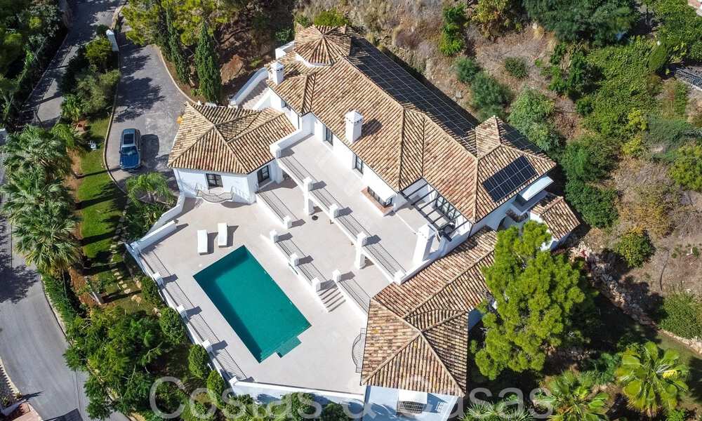 Sublime villa de lujo mediterránea con vistas panorámicas al mar en venta en El Madroñal, Marbella - Benahavis 70386