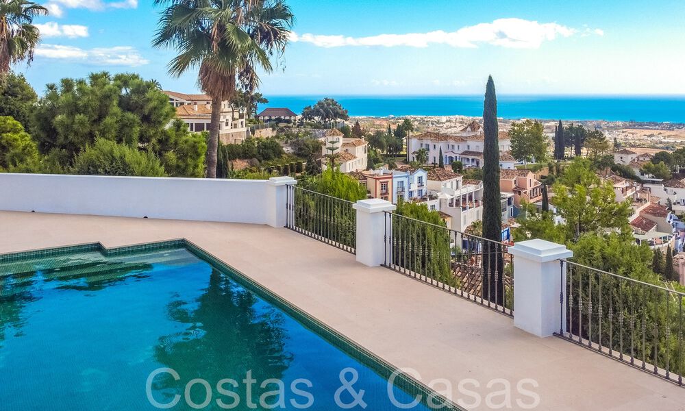 Sublime villa de lujo mediterránea con vistas panorámicas al mar en venta en El Madroñal, Marbella - Benahavis 70389