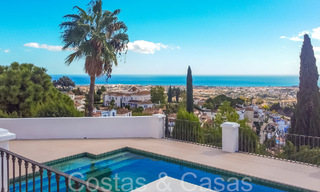 Sublime villa de lujo mediterránea con vistas panorámicas al mar en venta en El Madroñal, Marbella - Benahavis 70390 