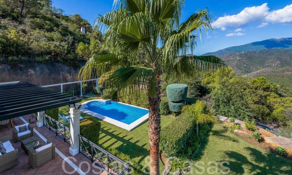 Villa española de lujo con impresionantes vistas en venta, enclavada en la vegetación de Istán, Costa del Sol 70409