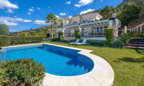 Villa española de lujo con impresionantes vistas en venta, enclavada en la vegetación de Istán, Costa del Sol 70423