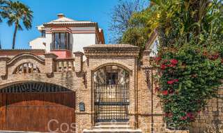 Villa andaluza para renovar en venta en una ubicación privilegiada y exclusiva a pocos minutos de la Milla de Oro de Marbella 70568 