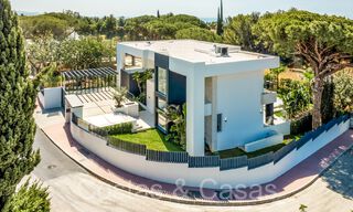 Sofisticada villa de nueva construcción en venta cerca de todos los servicios en la famosa Milla de Oro de Marbella 70619 