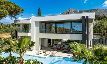 Sofisticada villa de nueva construcción en venta cerca de todos los servicios en la famosa Milla de Oro de Marbella 70620