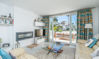 Ático en venta en un codiciado complejo de playa en la Nueva Milla de Oro entre Marbella y Estepona 70705 