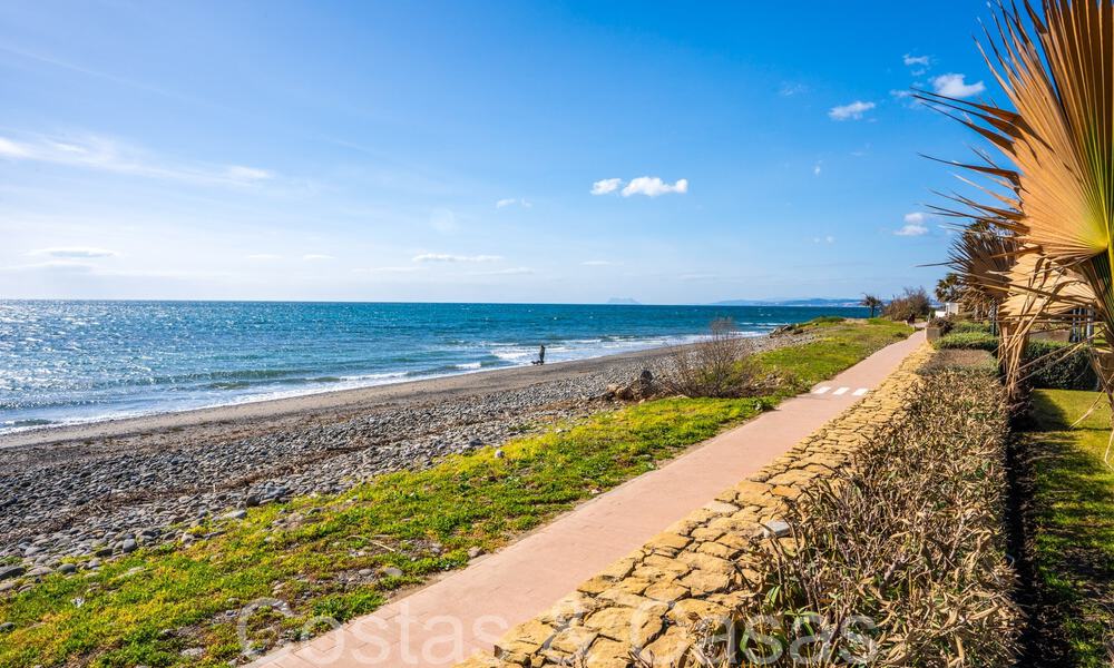 Ático en venta en un codiciado complejo de playa en la Nueva Milla de Oro entre Marbella y Estepona 70715