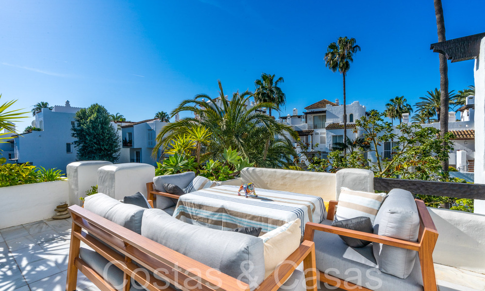 Ático en venta en un codiciado complejo de playa en la Nueva Milla de Oro entre Marbella y Estepona 70730