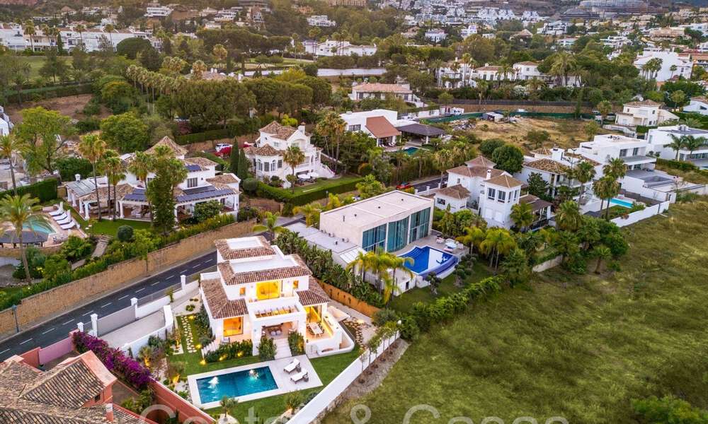 Villa mediterránea renovada de primera clase en venta en el corazón de La Quinta, Benahavis - Marbella 71189