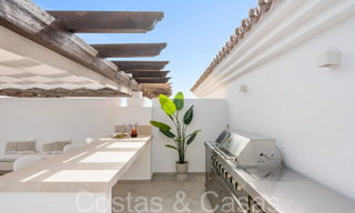 Precioso ático con gran solárium y piscina pequeña en venta en Nueva Andalucía, Marbella 71217 