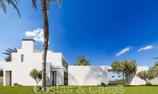 Villa nueva con diseño contemporáneo en venta en la exclusiva Cascada de Camojan en la Milla de Oro de Marbella 71327 