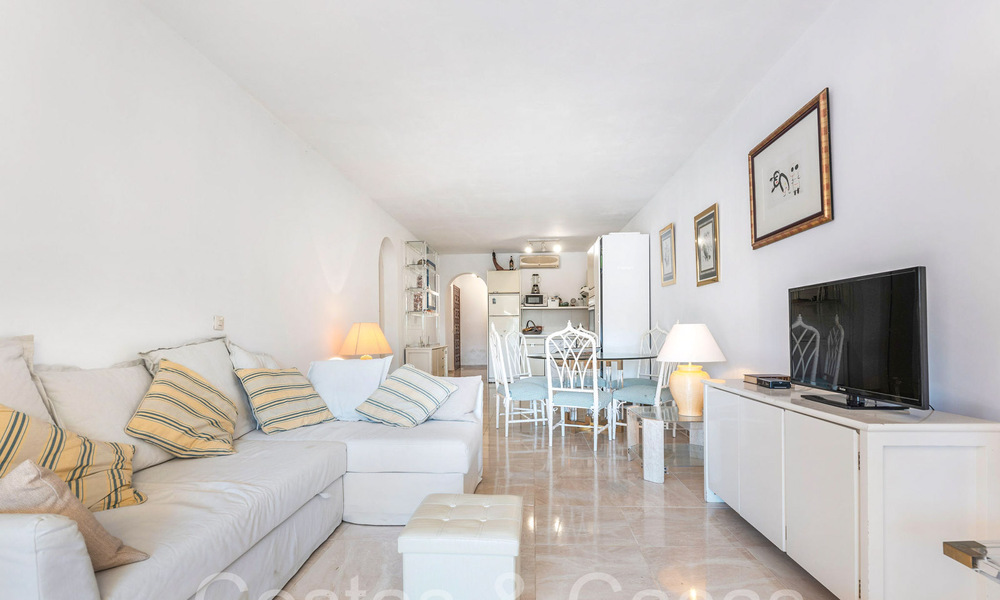 Apartamento con jardín de 3 dormitorios en venta a poca distancia de Puerto Banús, Marbella 71802