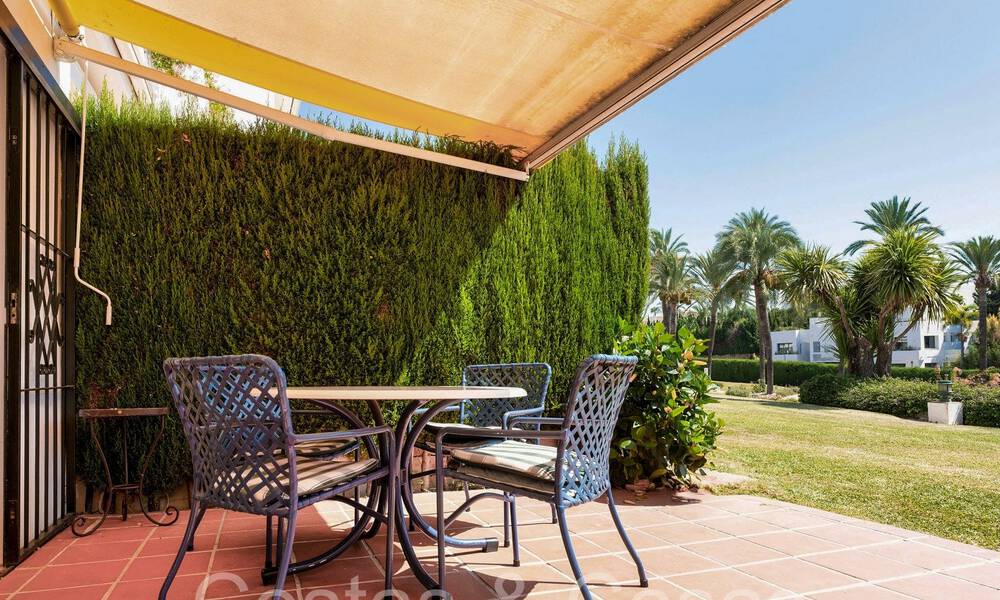 Apartamento con jardín de 3 dormitorios en venta a poca distancia de Puerto Banús, Marbella 71804