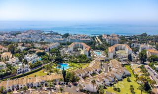 Apartamento con jardín de 3 dormitorios en venta a poca distancia de Puerto Banús, Marbella 71806 