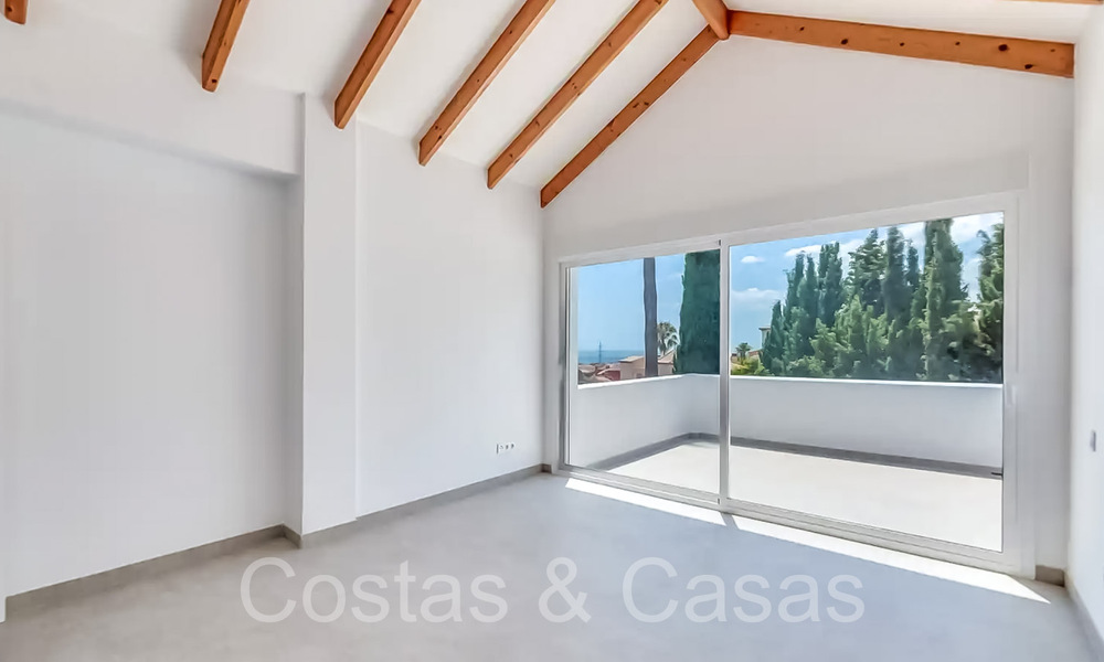 Casa adosada con vistas al mar en venta justo al este del centro de Marbella 71788