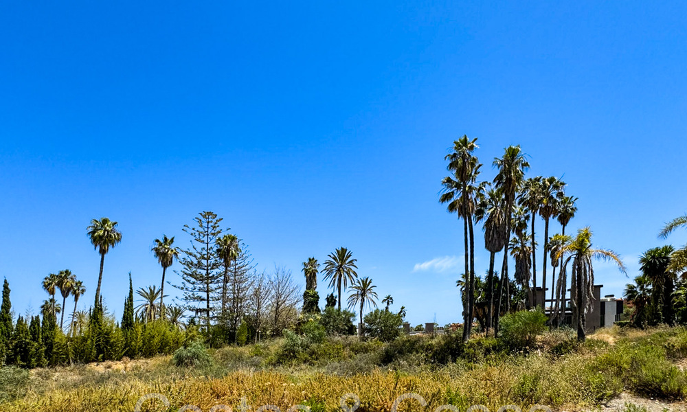 Parcela edificable con proyecto exclusivo en venta para una villa de lujo, con vistas al mar y a poca distancia de Puerto Banús, Marbella 71838