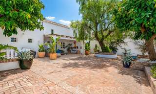 Encantadora villa tradicional en venta con alojamiento para invitados, cerca de la playa en Benahavis - Marbella 71921 