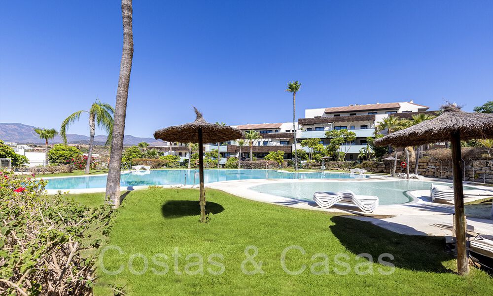 Moderno apartamento en venta en el prestigioso 5* Golf Resort Los Flamingos en la Nueva Milla de Oro, Marbella - Benahavís 71686