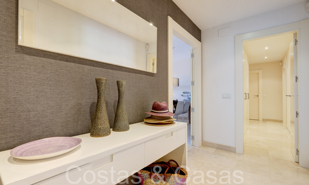 Moderno apartamento en venta en el prestigioso 5* Golf Resort Los Flamingos en la Nueva Milla de Oro, Marbella - Benahavís 71728