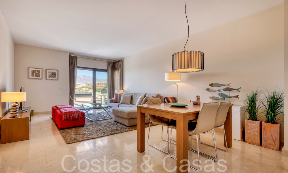 Moderno apartamento en venta en el prestigioso 5* Golf Resort Los Flamingos en la Nueva Milla de Oro, Marbella - Benahavís 71729