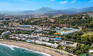 Sofisticada villa de diseño en venta cerca de la playa en la Milla de Oro de Marbella 72004 