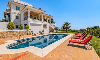 Majestuosa villa de estilo mediterráneo en venta, con vistas al mar, en un entorno natural al este de Marbella centro 72172 