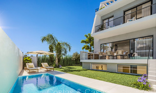 Villas adosadas de arquitectura nueva construcción en venta en la Nueva Milla de Oro, entre Marbella y Estepona 72191 