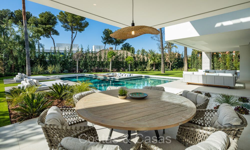 Impresionante villa de diseño contemporáneo en venta en Nueva Andalucía, Marbella 72206