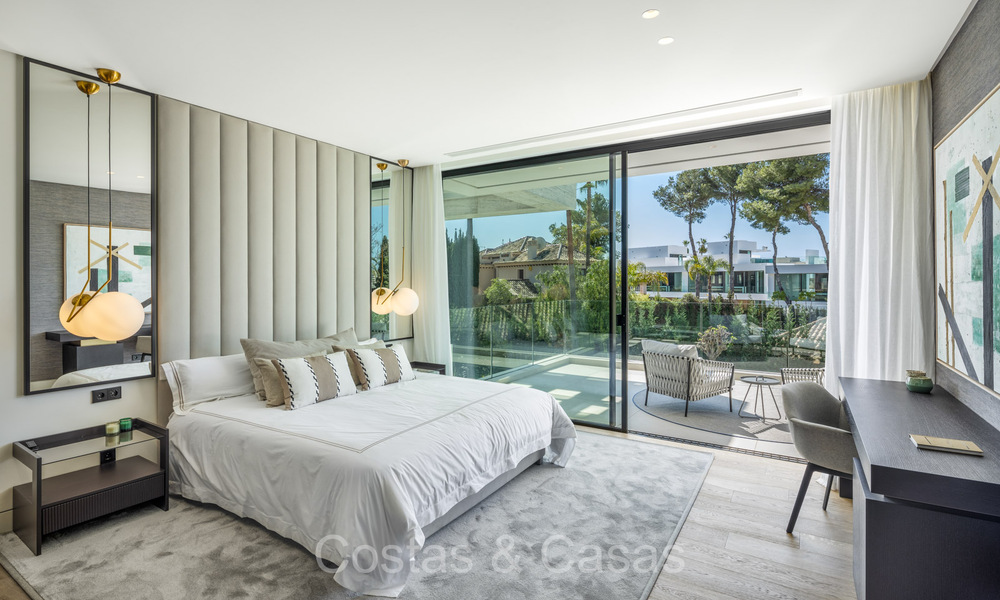 Impresionante villa de diseño contemporáneo en venta en Nueva Andalucía, Marbella 72213