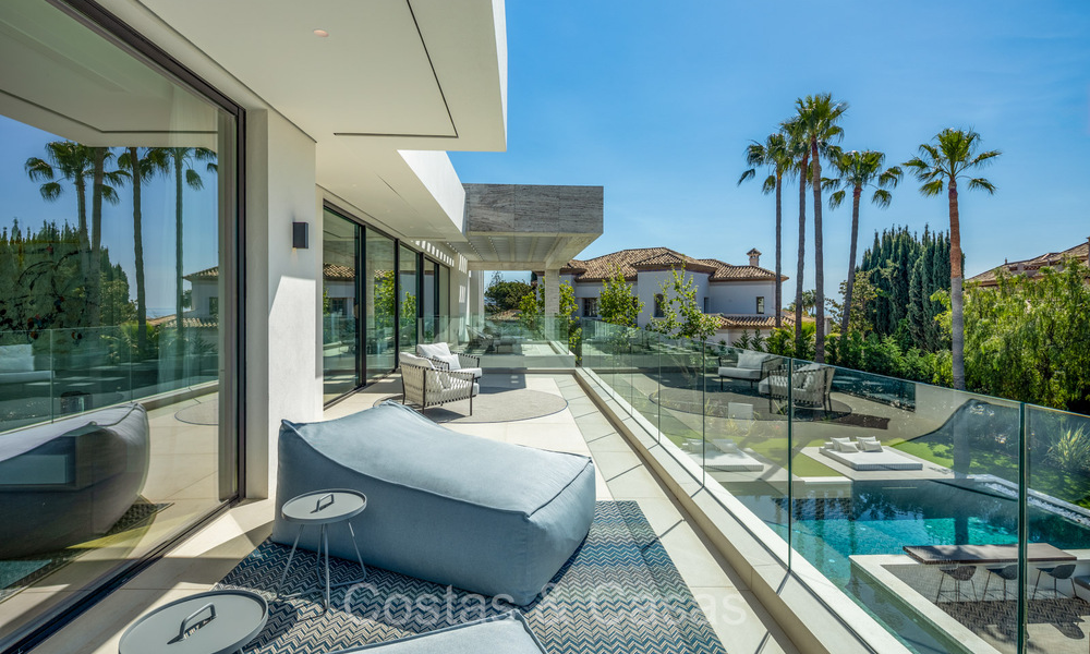 Impresionante villa de diseño contemporáneo en venta en Nueva Andalucía, Marbella 72218