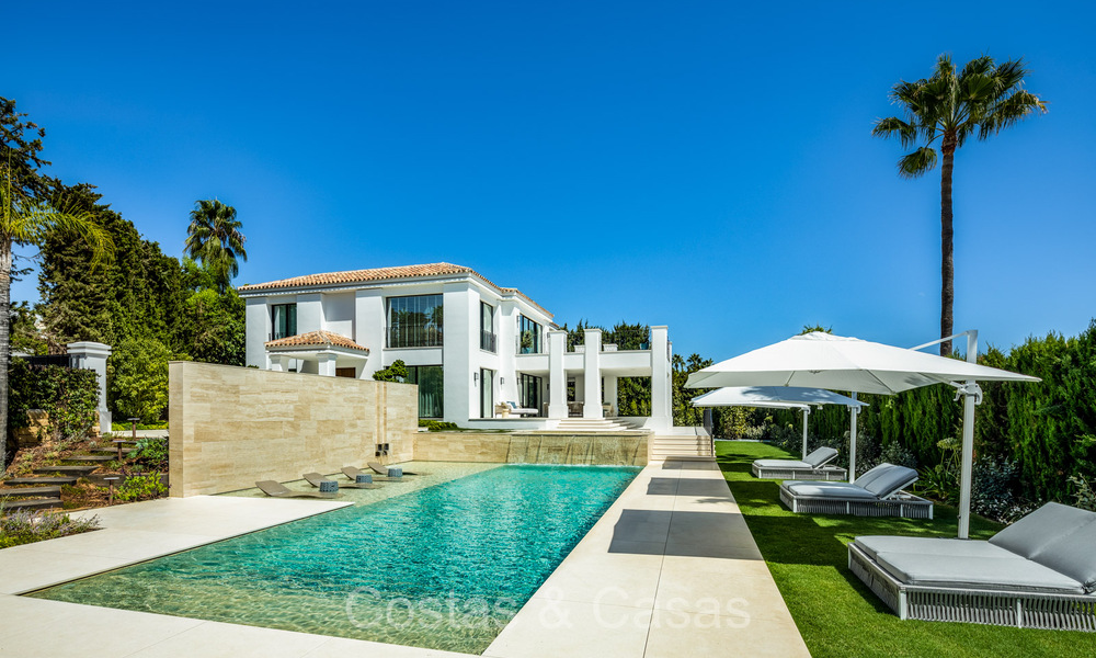 Villa de lujo con arquitectura mediterránea moderna en venta en Sierra Blanca en Marbella 72443