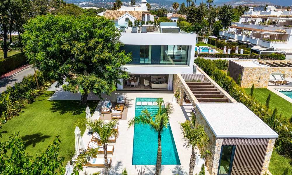 Nueva villa de lujo en venta, a poca distancia de la playa de San Pedro, Marbella 72516