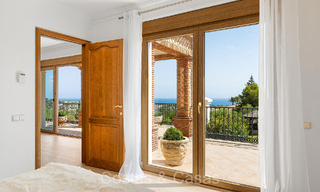 Majestuosa villa de estilo tradicional en venta, con vistas panorámicas al mar en Marbella - Benahavis 72539 