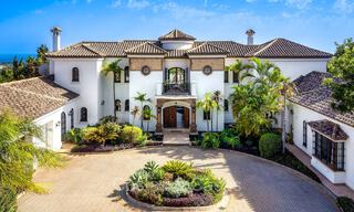 Majestuosa villa de estilo tradicional en venta, con vistas panorámicas al mar en Marbella - Benahavis 72552 