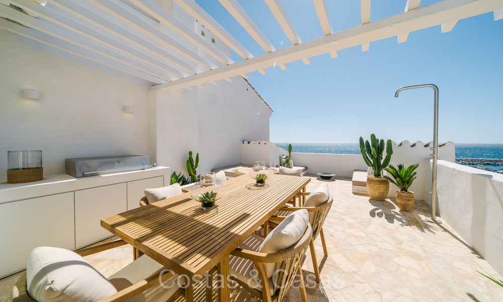 Precioso apartamento reformado con amplia terraza en venta con preciosas vistas en el puerto de Puerto Banús, Marbella 72617